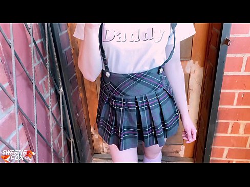 ❤️ Školačka jí hluboce kouří péro a místo vyučování šuká. ❤❌ Šukání video u nás ❌