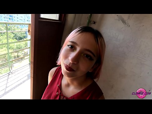 ❤️ Studentka smyslně kouří cizince ve vnitrozemí - sperma na tváři ❤❌ Šukání video u nás ❌